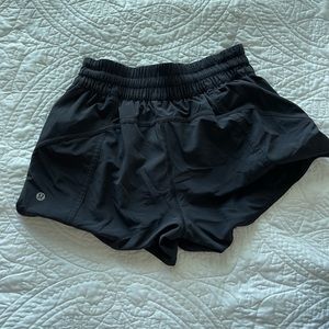 LULULEMON TRACKER SHORTS